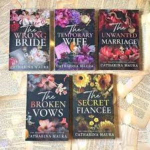 (Combo Of 5) The Wrong Bride +  The Temporary Wife + The Unwanted Marriage +  The Broken Vows + The Secret Fiancee (The Windsors) (Paperback) by Catharina Maura